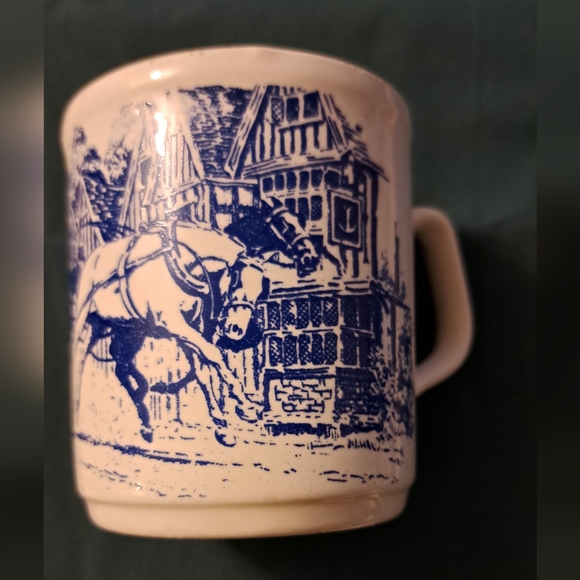 Blue & White mug. Cartwright, Staffordshire, England. - Picture 2 of 3